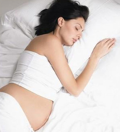 提高孕婦的睡眠質(zhì)量 孕婦應(yīng)有舒適的睡眠環(huán)