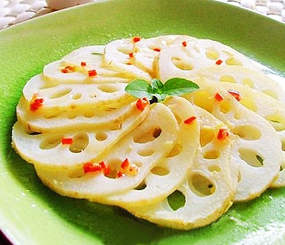 姜汁拌鮮藕：懷孕早期安胎食譜