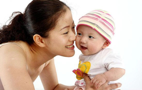 發(fā)現(xiàn)爸爸出軌，看女兒如何戰(zhàn)“小三”