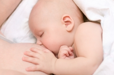 前3個月喂奶頻繁 泌乳更充足