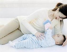 母乳喂養(yǎng)需要喂水嗎