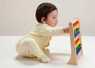 選對玩具促進寶寶發(fā)育