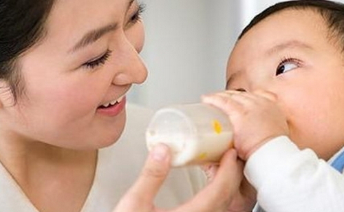 嬰幼兒換奶粉的正確方式!
