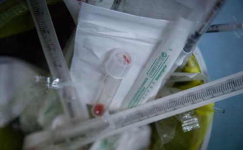 地下代孕：試管嬰兒40萬(wàn)起 老板稱是做"好事